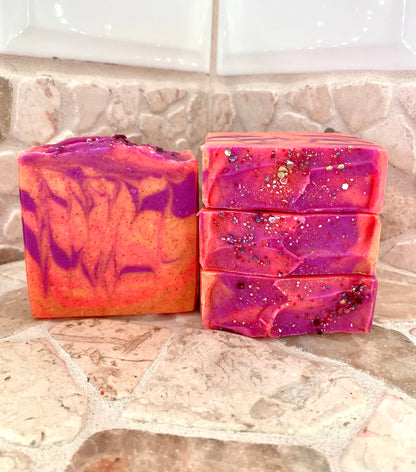 Bayleaf Tobacco Garnet Soap